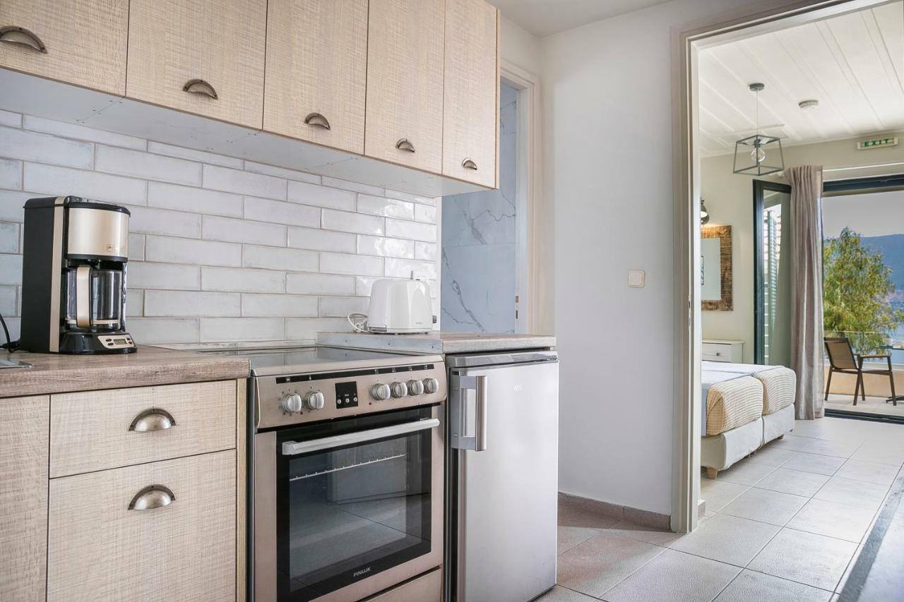 Martini Waterfront Suites فيسكاردو المظهر الخارجي الصورة