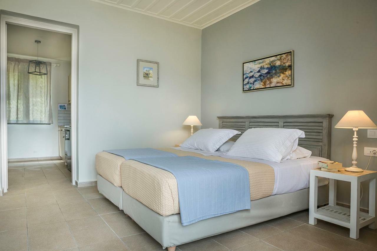 Martini Waterfront Suites فيسكاردو المظهر الخارجي الصورة