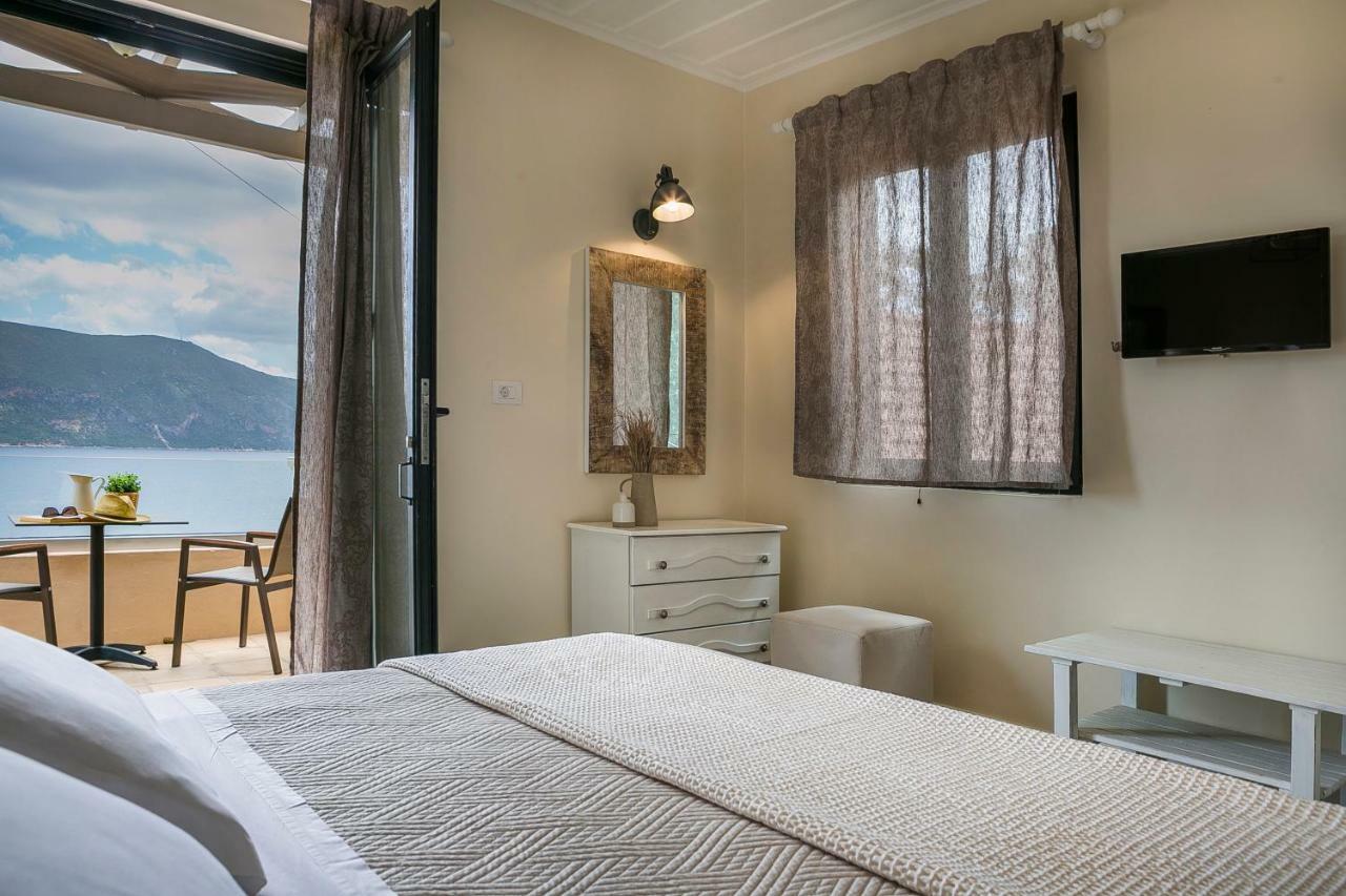 Martini Waterfront Suites فيسكاردو المظهر الخارجي الصورة