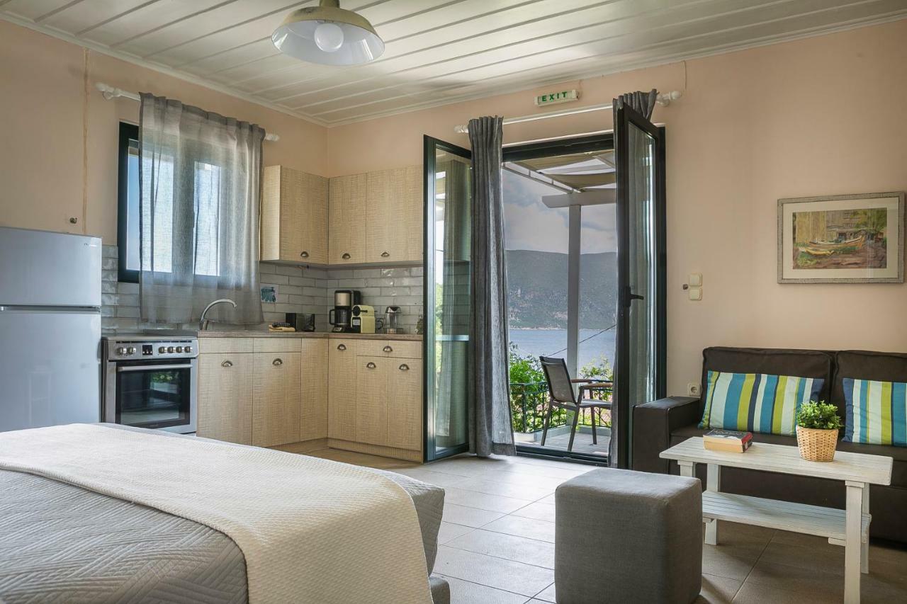 Martini Waterfront Suites فيسكاردو المظهر الخارجي الصورة
